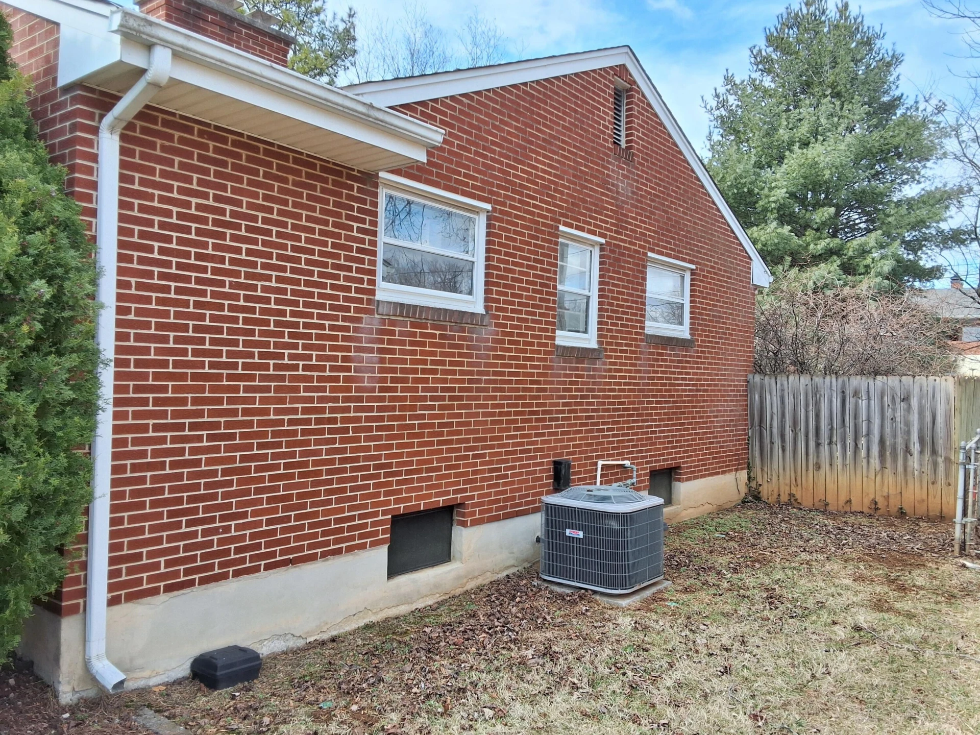 2639 Edgewood ST SW - Photo 9