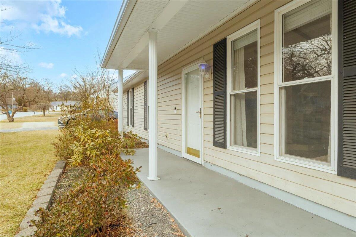 4735 Ichabod CIR NE - Photo 4