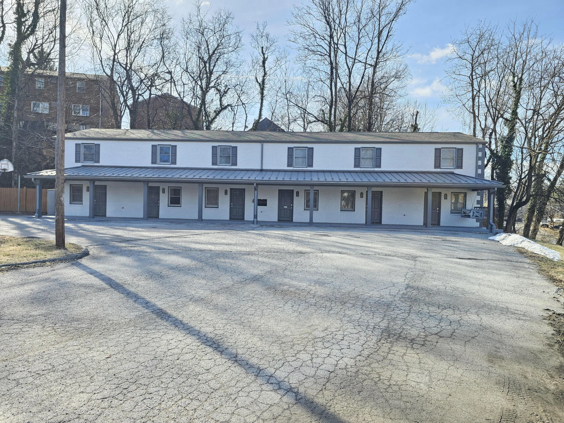 1622 Roanoke AVE SW