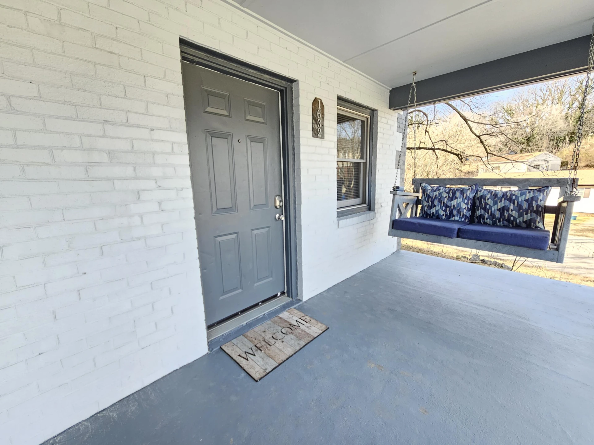 1622 Roanoke AVE SW - Photo 4