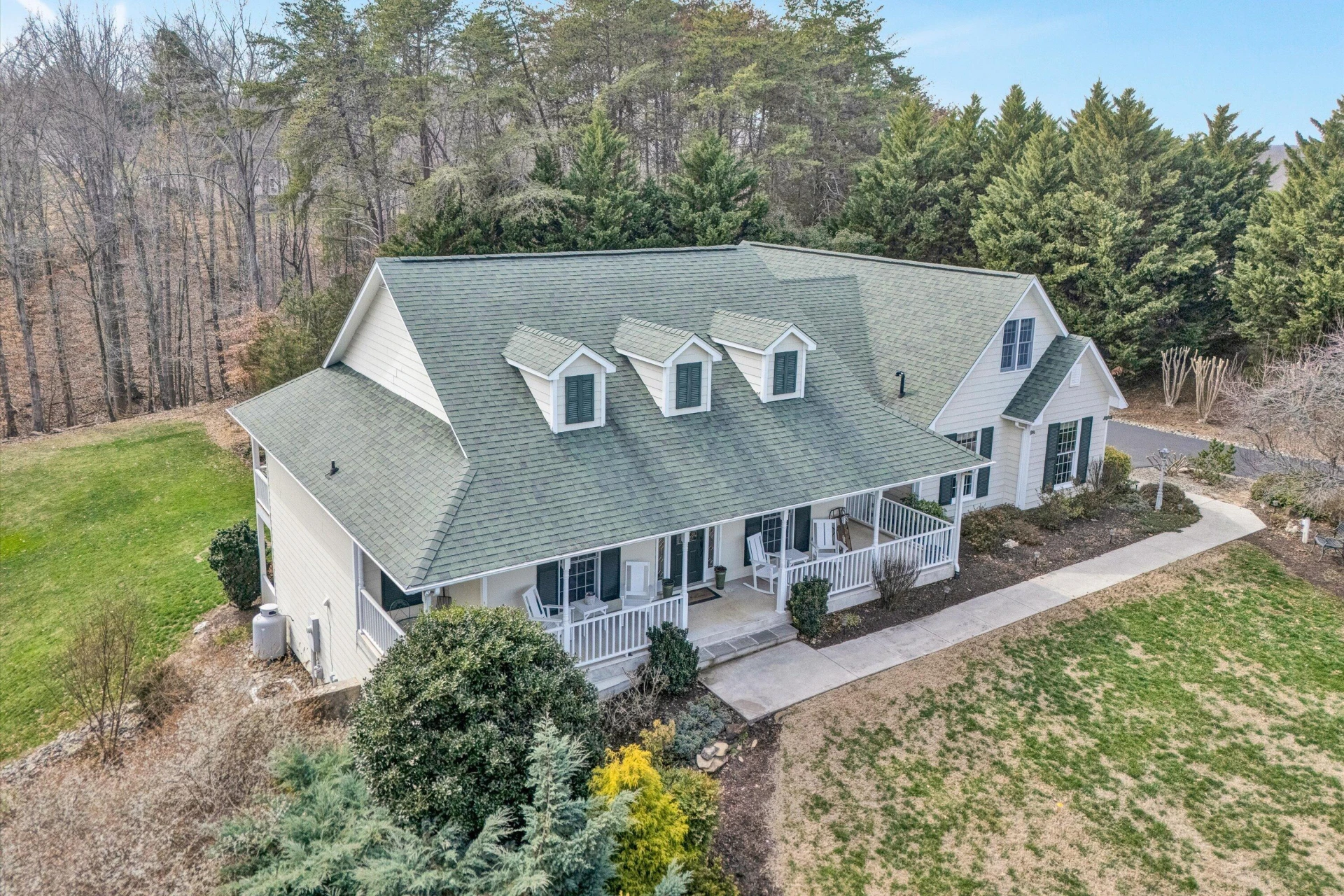 20 South Pointe LN