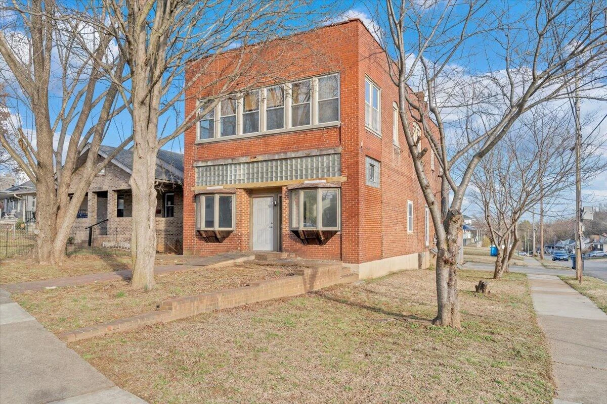 1101 Montrose AVE SE
