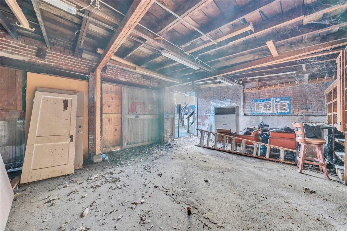 1101 Montrose AVE SE - Photo 26