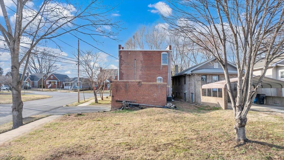 1101 Montrose AVE SE - Photo 29