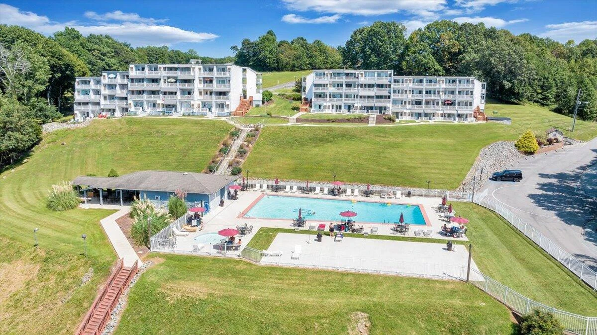 1089 Bluewater DR #411 - Photo 2