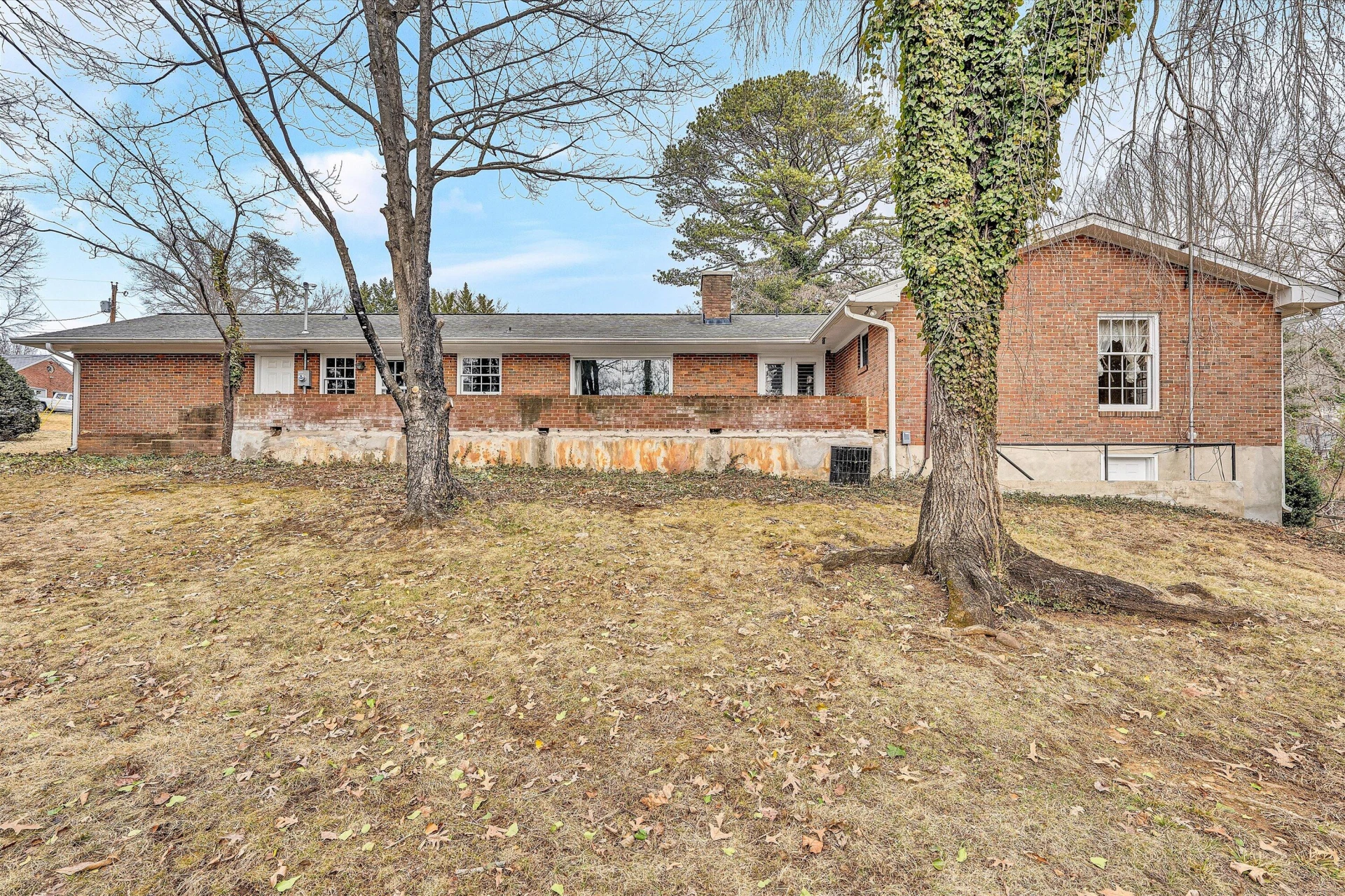 3751 Londonderry DR SW - Photo 34