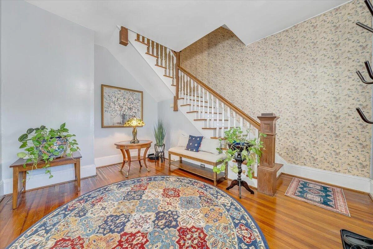1307 Maple AVE SW - Photo 22