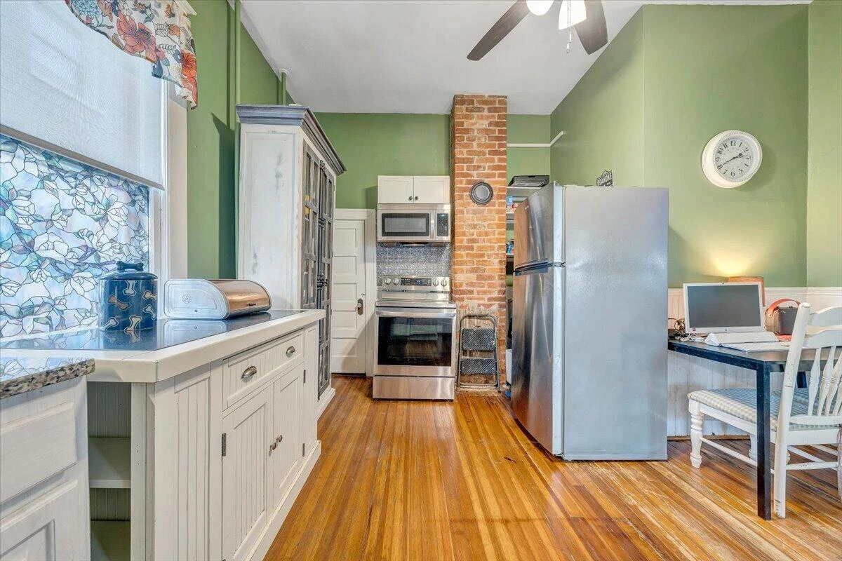 1307 Maple AVE SW - Photo 37