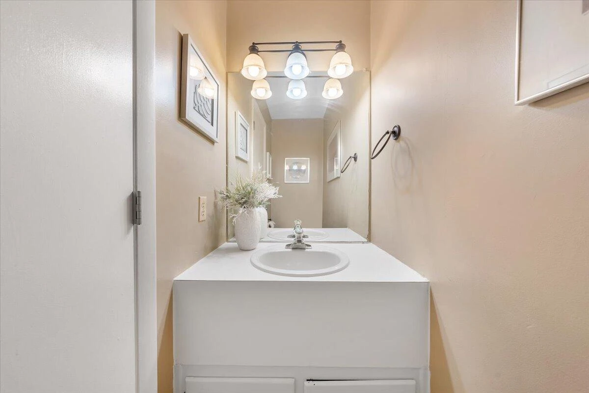 7022 Oak CT - Photo 12