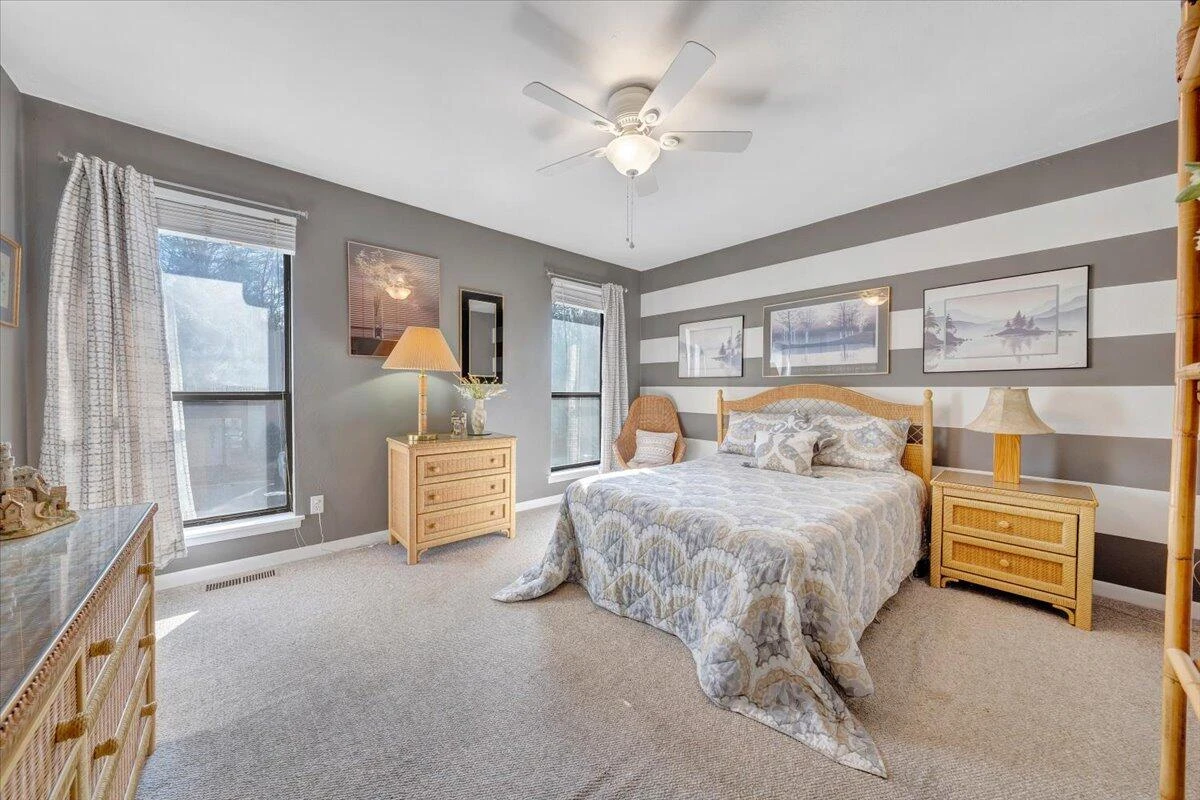 7022 Oak CT - Photo 14