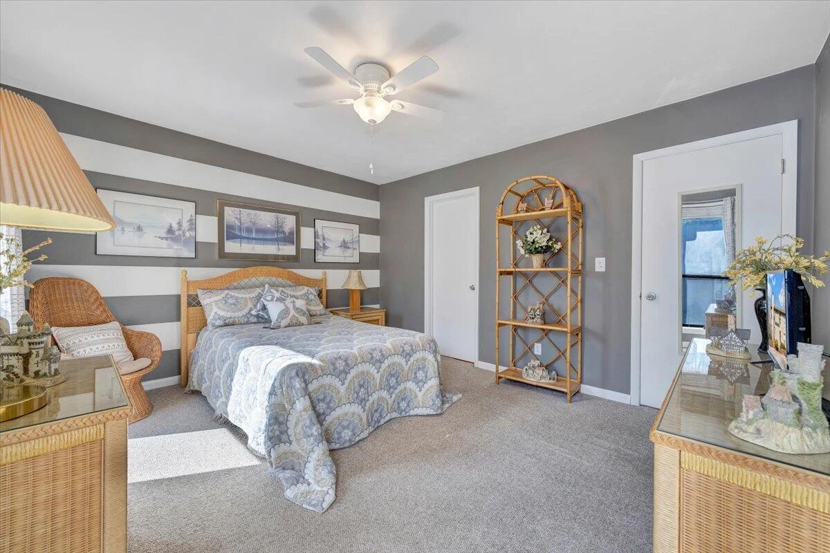 7022 Oak CT - Photo 15