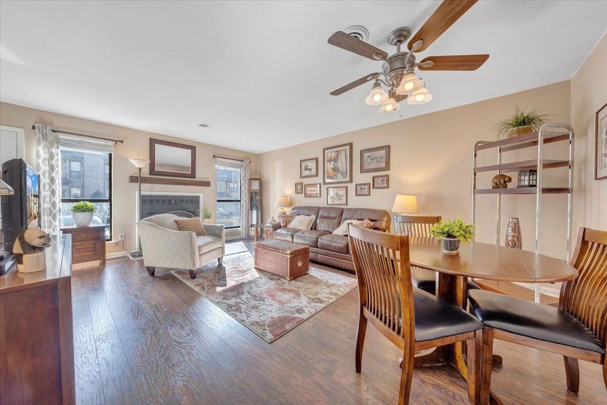 7022 Oak CT - Photo 4