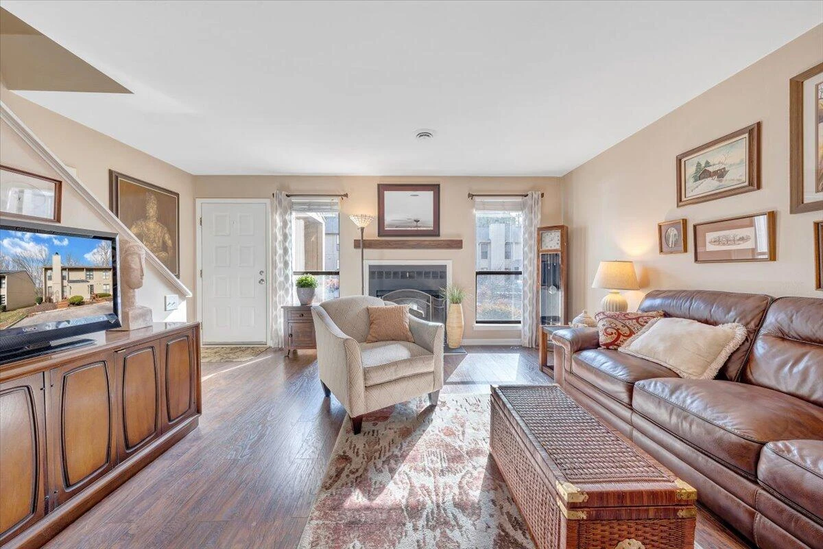 7022 Oak CT - Photo 5