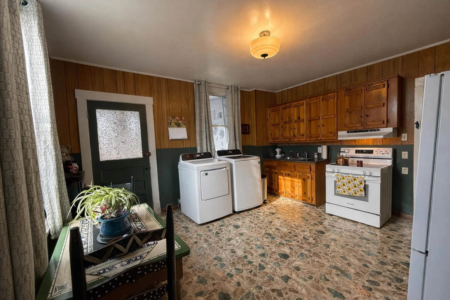 120 W Ridgway ST - Photo 11