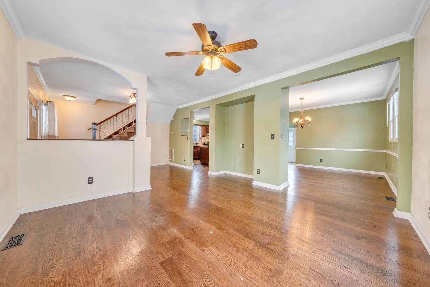 1502 Orange AVE NW - Photo 11