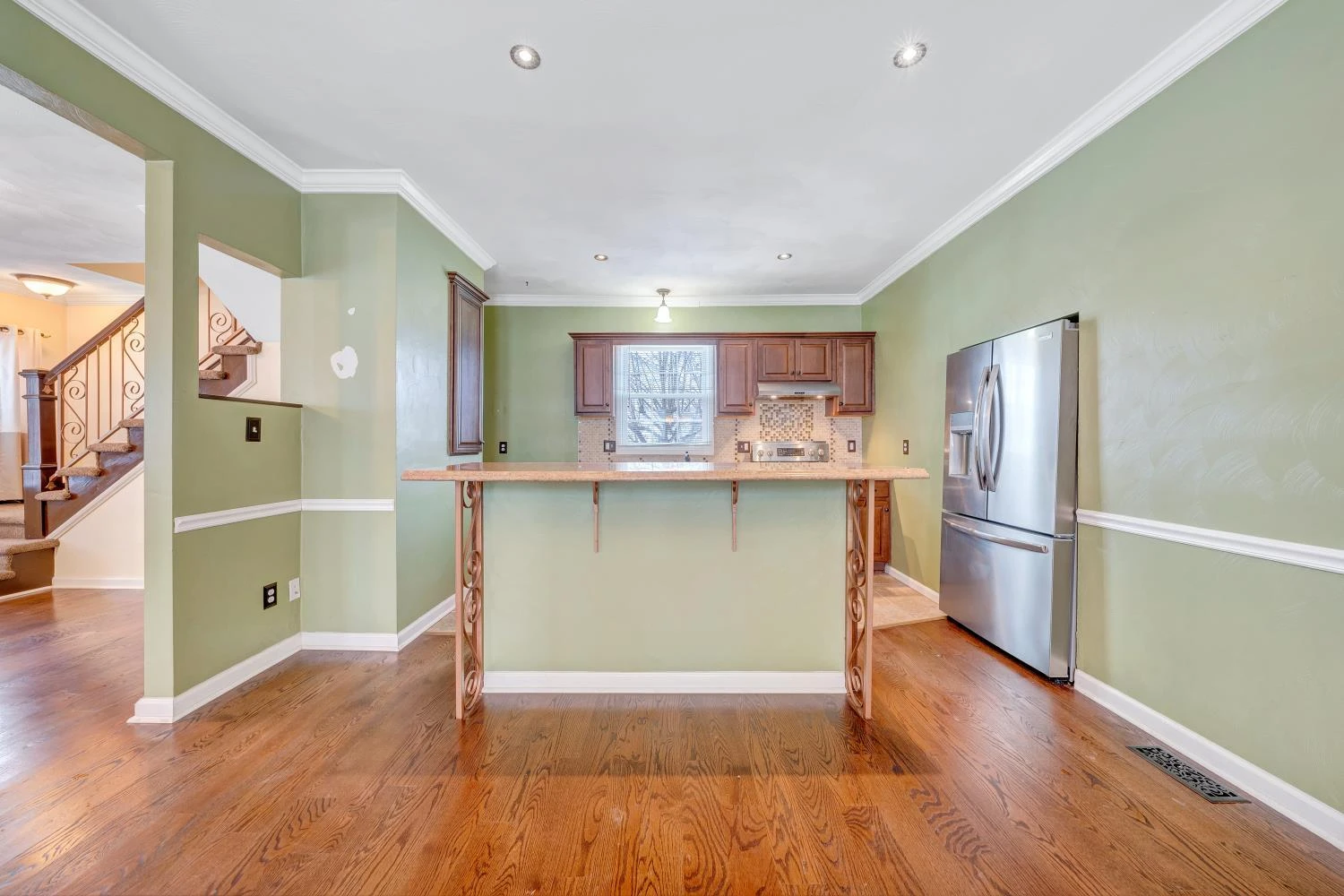 1502 Orange AVE NW - Photo 17