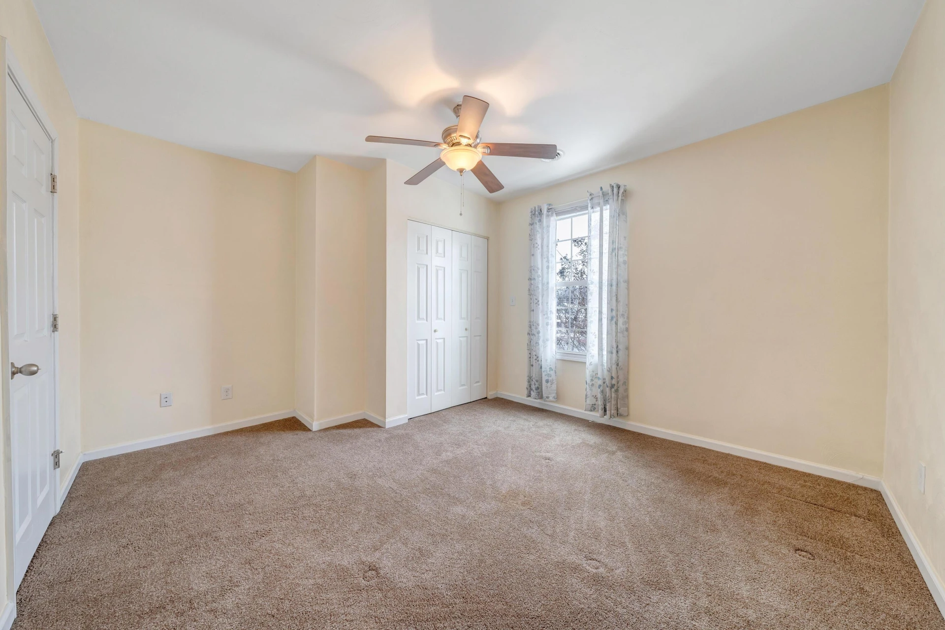 1502 Orange AVE NW - Photo 31