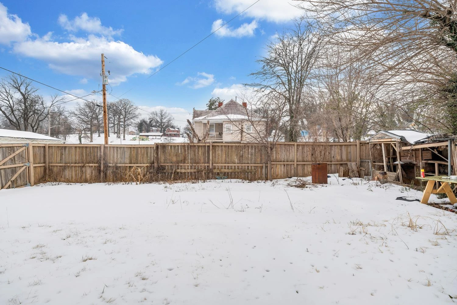 1502 Orange AVE NW - Photo 47