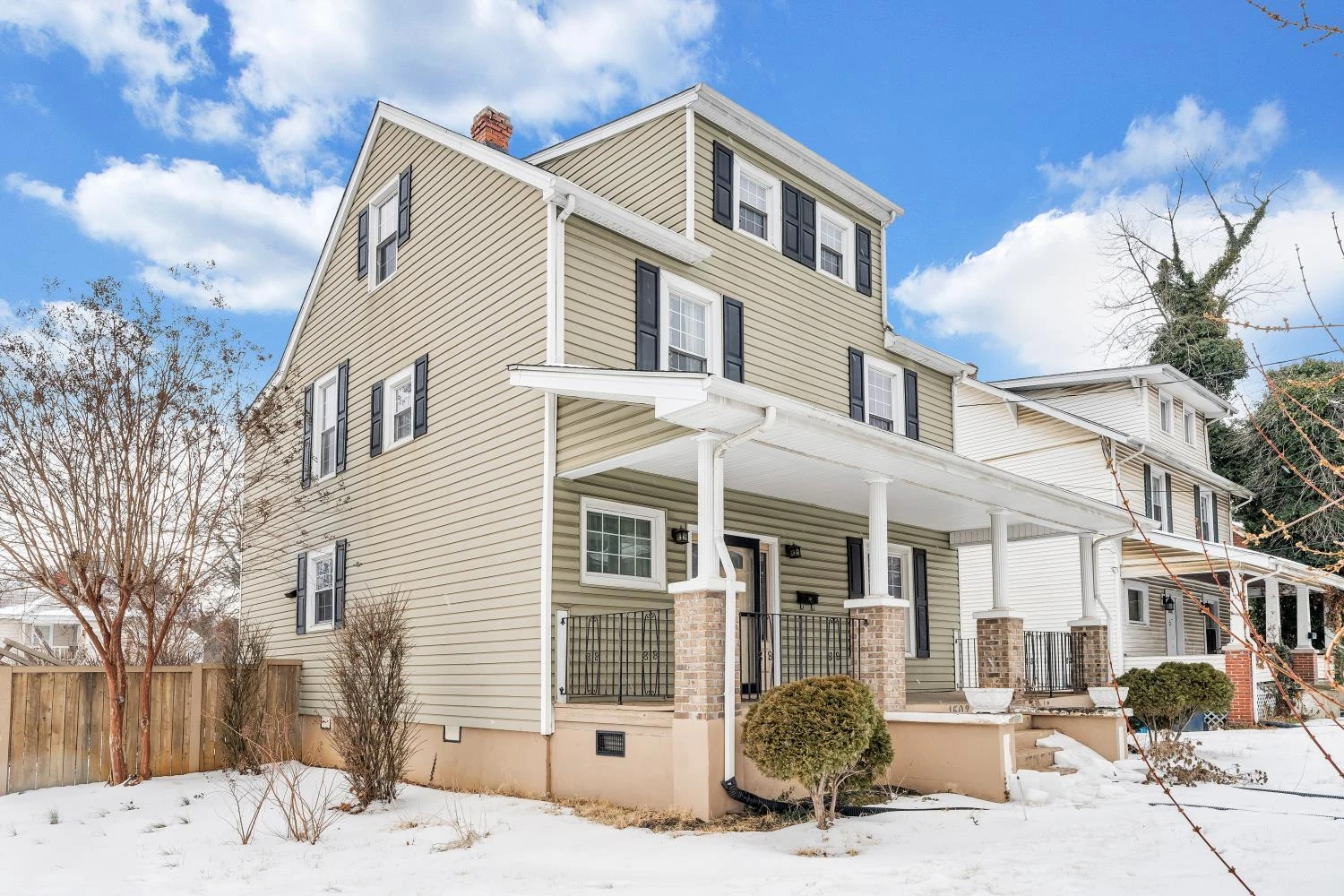 1502 Orange AVE NW - Photo 52