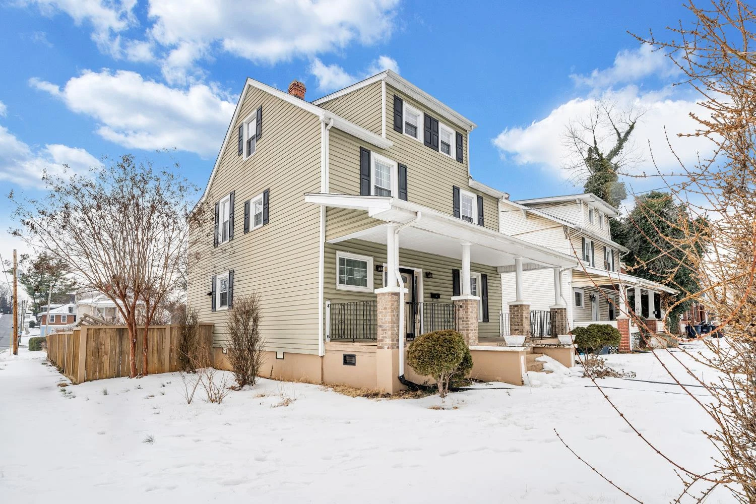 1502 Orange AVE NW - Photo 53