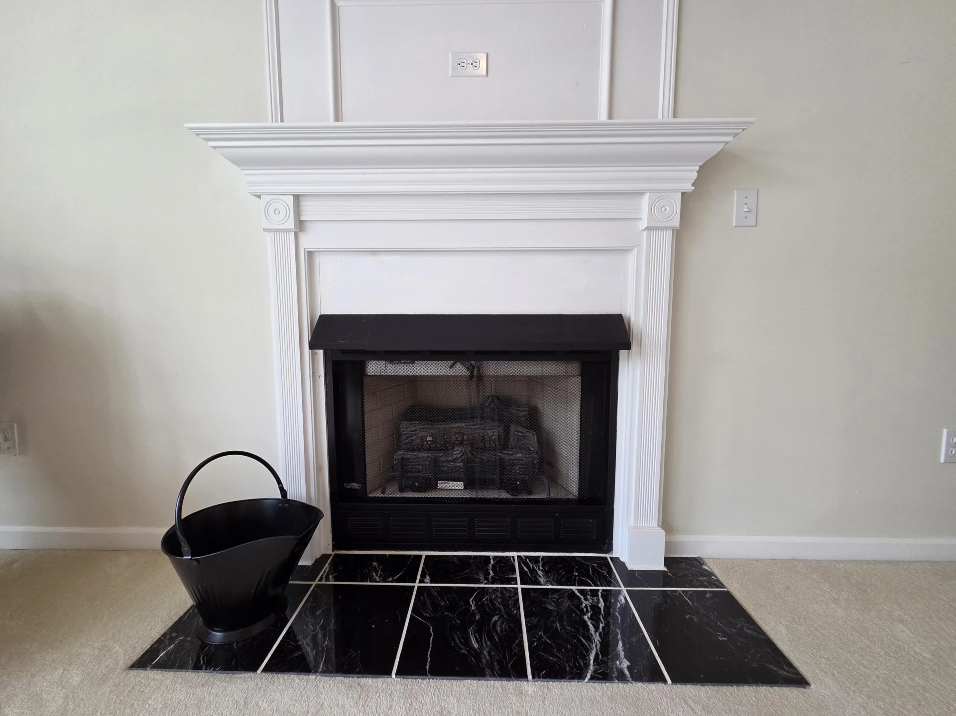 2285 Lubna DR - Photo 17