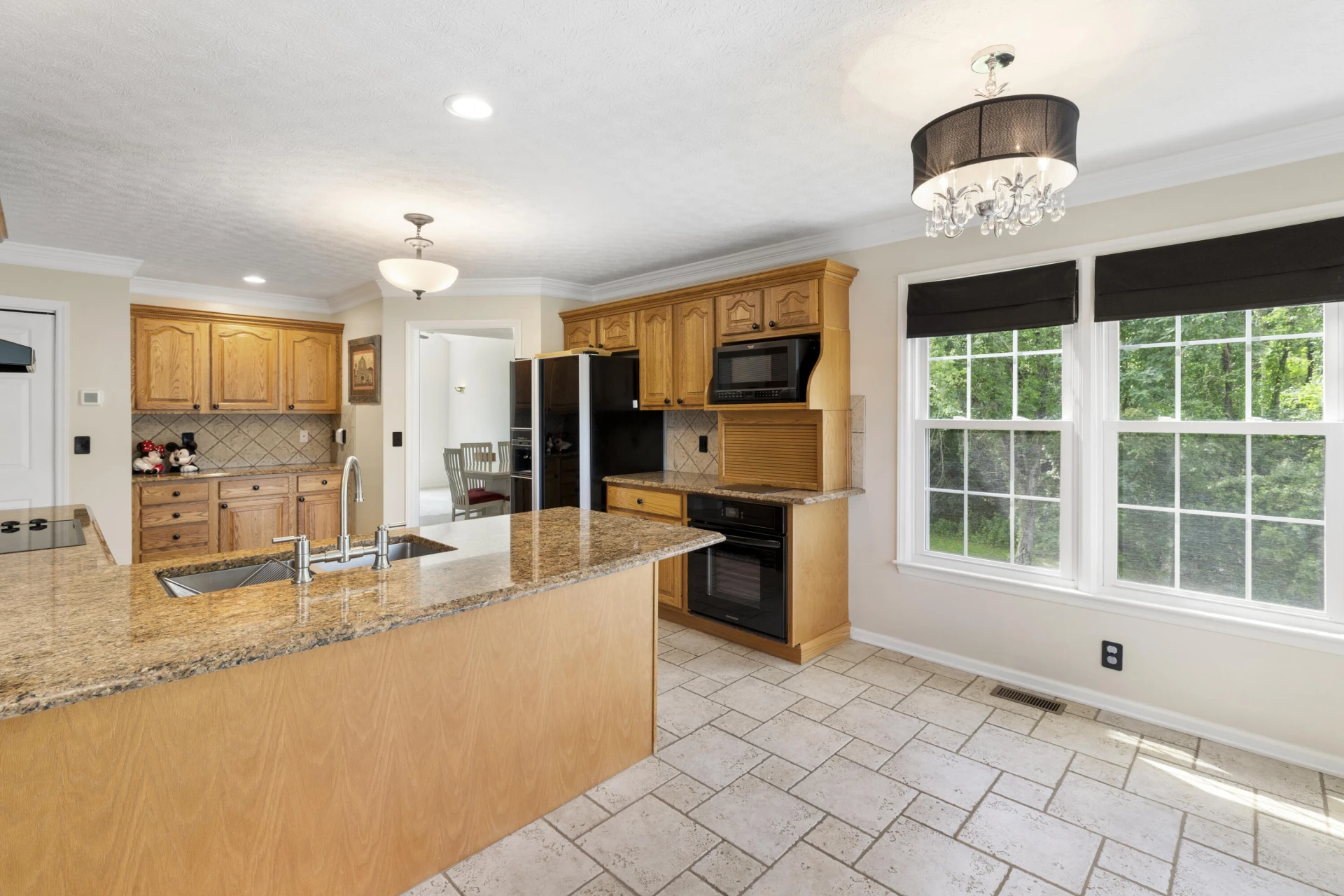 2285 Lubna DR - Photo 24