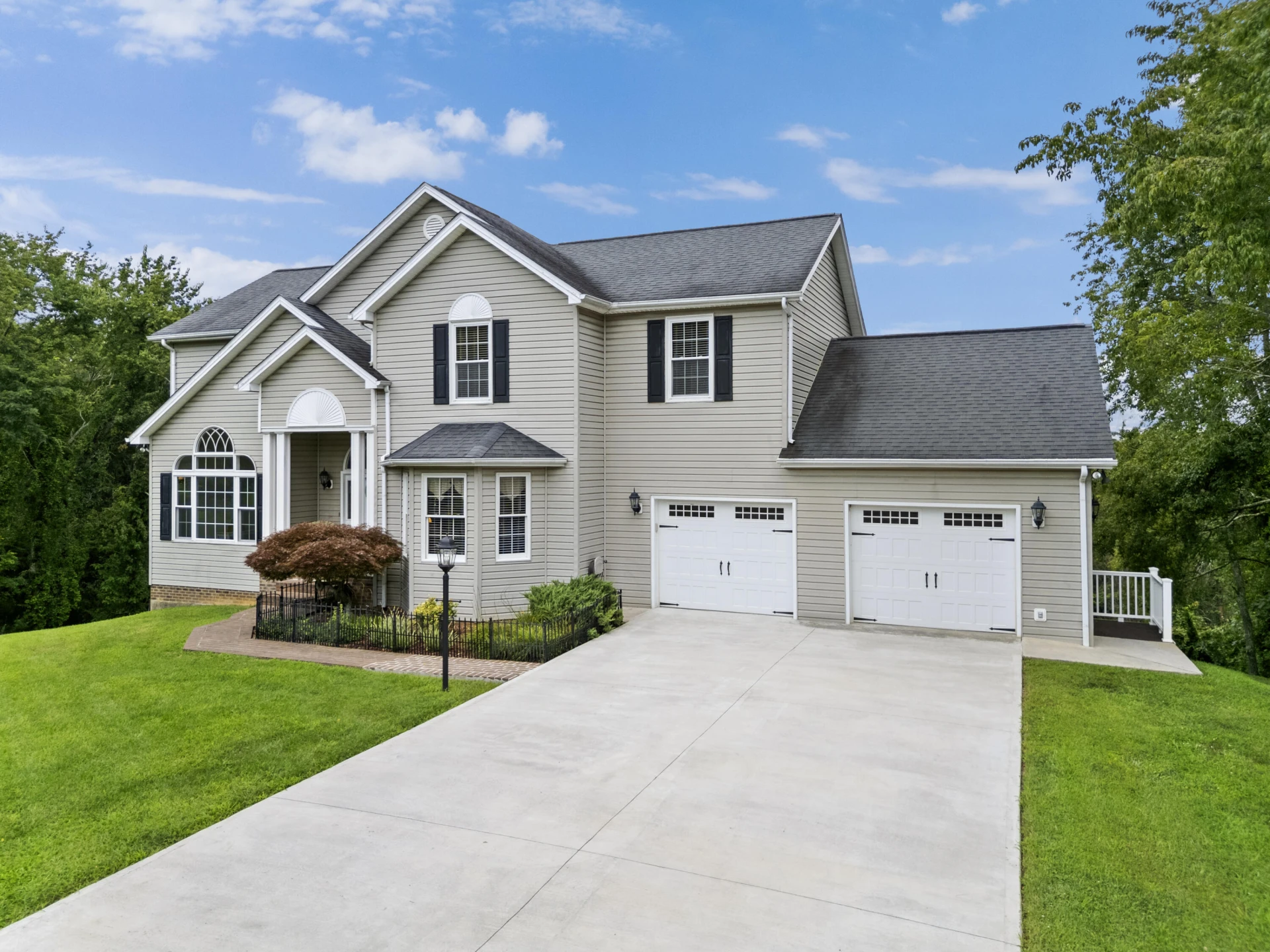 2285 Lubna DR - Photo 3