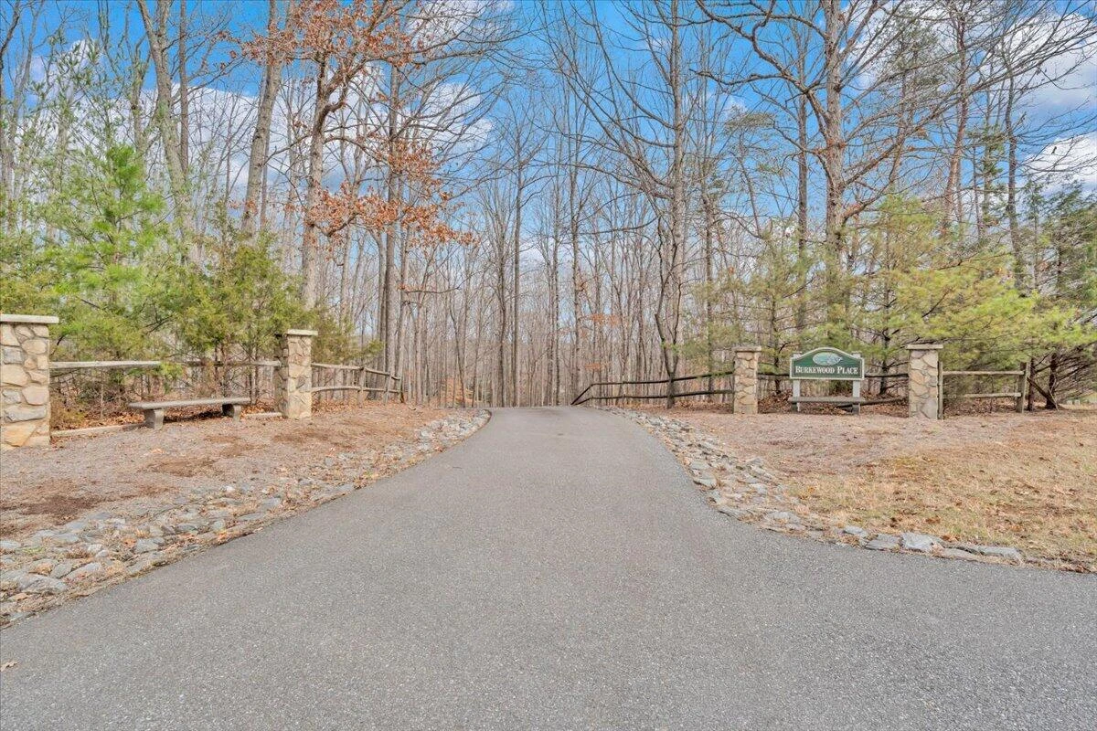 2768 Lake Retreat RD - Photo 14