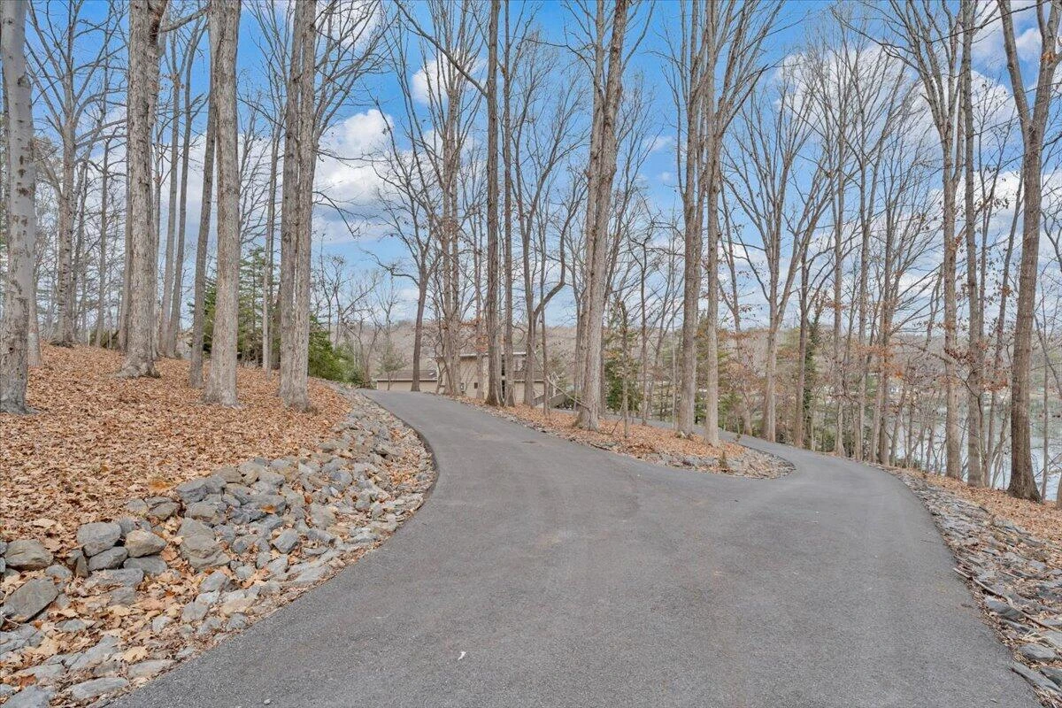 2768 Lake Retreat RD - Photo 15