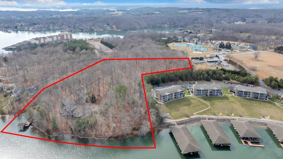 2768 Lake Retreat RD - Photo 17