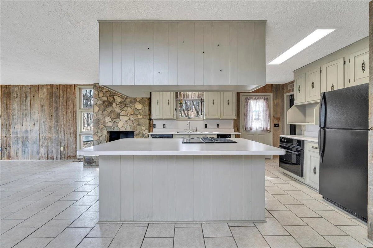 2768 Lake Retreat RD - Photo 22