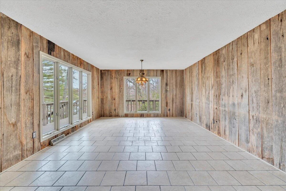 2768 Lake Retreat RD - Photo 23