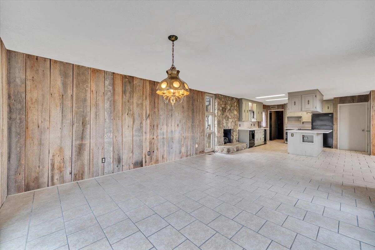2768 Lake Retreat RD - Photo 24