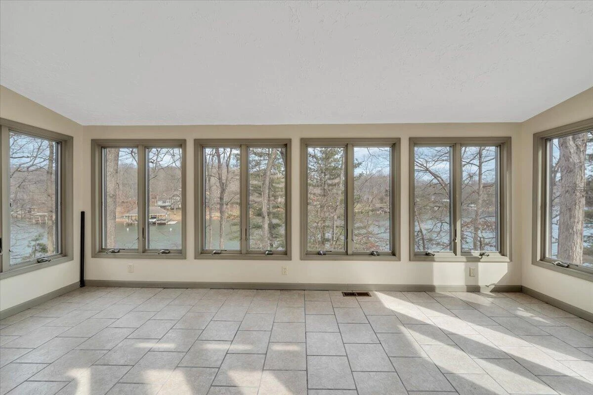 2768 Lake Retreat RD - Photo 29