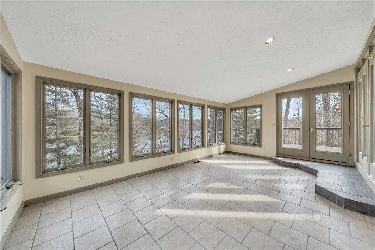 2768 Lake Retreat RD - Photo 31