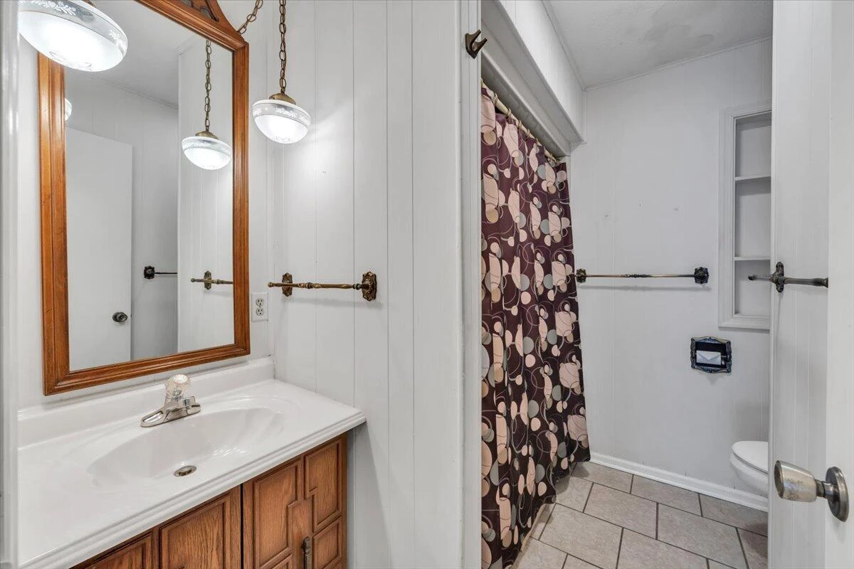 2768 Lake Retreat RD - Photo 36