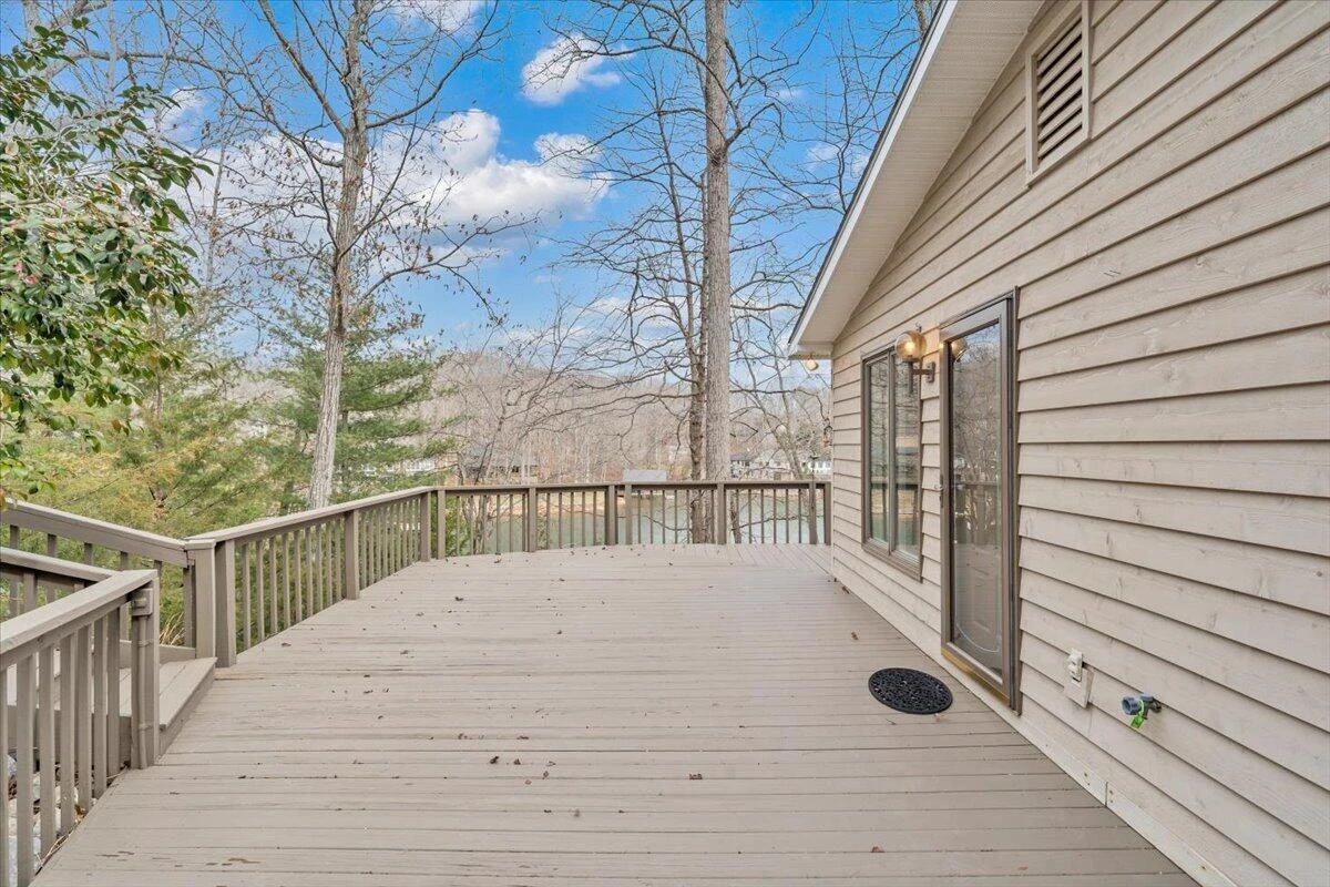 2768 Lake Retreat RD - Photo 67