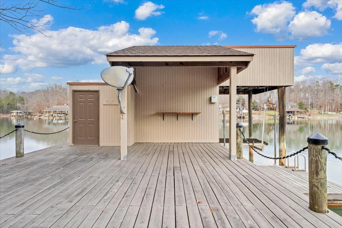 2768 Lake Retreat RD - Photo 70