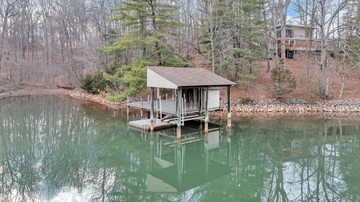 2768 Lake Retreat RD - Photo 78