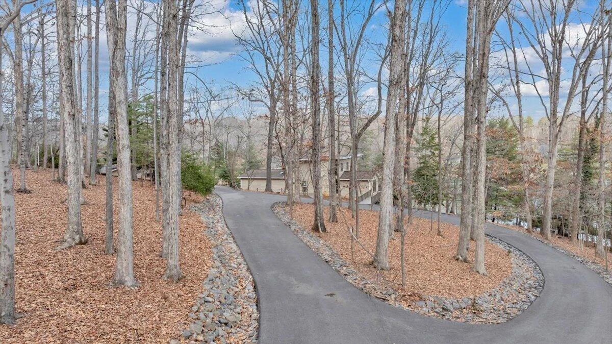 2768 Lake Retreat RD - Photo 86