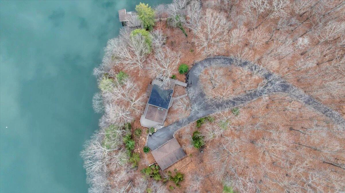 2768 Lake Retreat RD - Photo 91