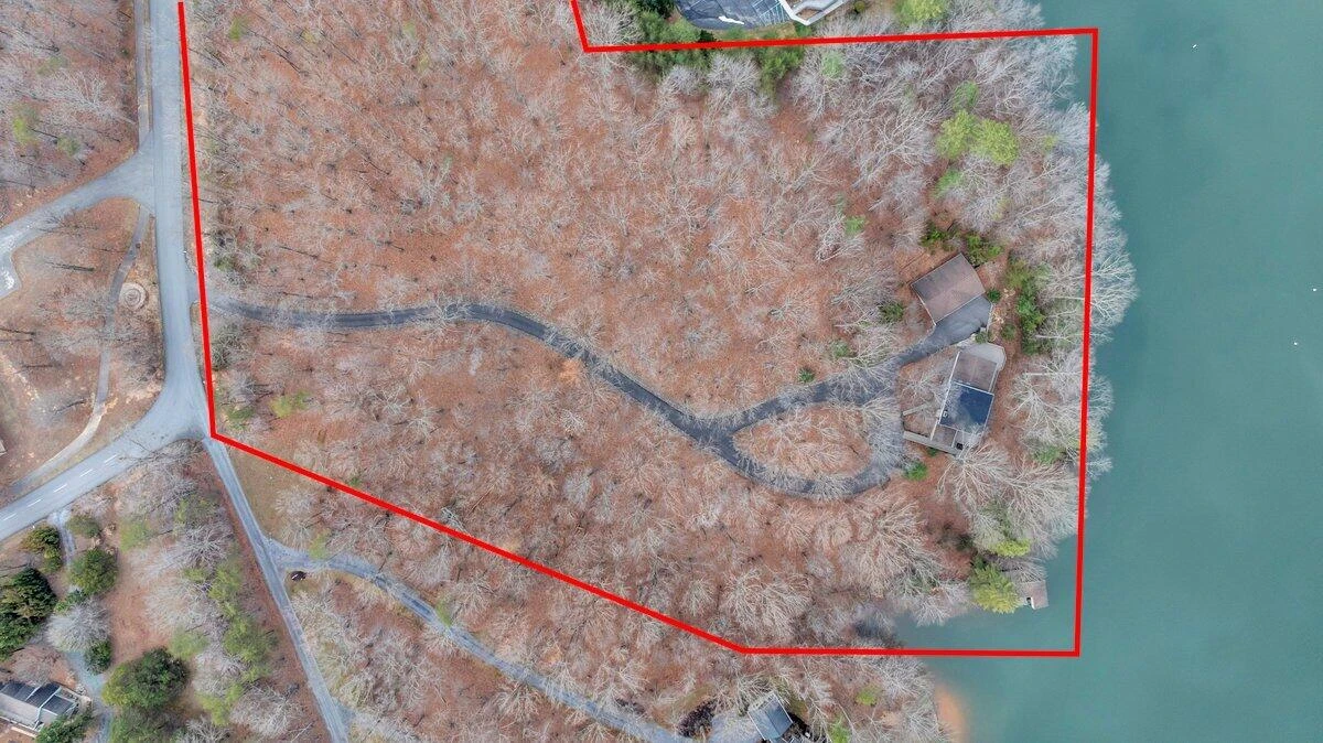 2768 Lake Retreat RD - Photo 96