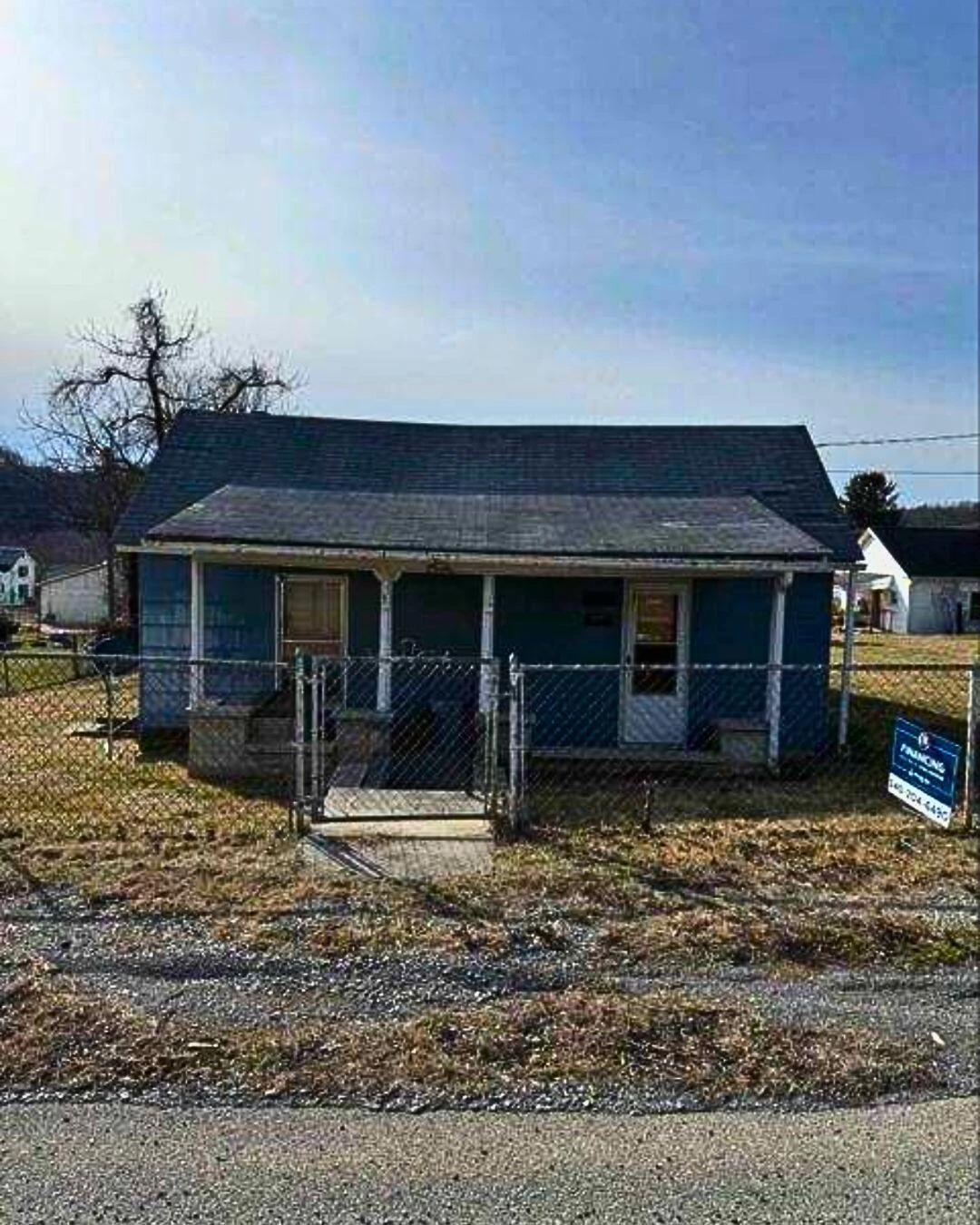 2409 2nd ST
