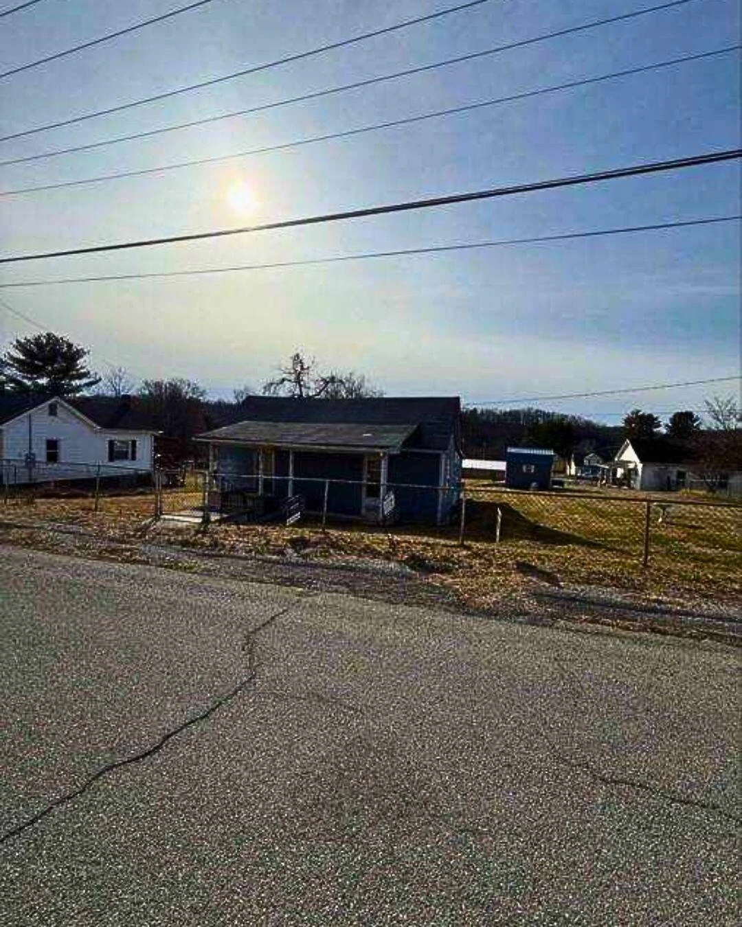 2409 2nd ST - Photo 2