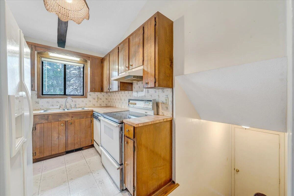 307 Forest Dale DR - Photo 17