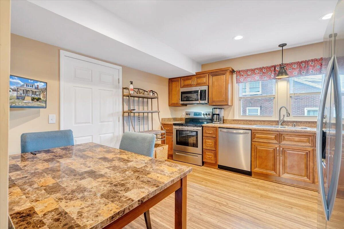 2721 Garden City BLVD SE - Photo 13