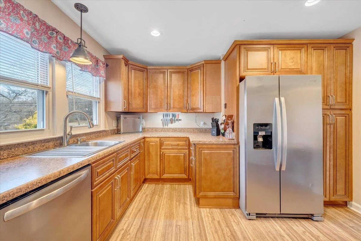 2721 Garden City BLVD SE - Photo 16