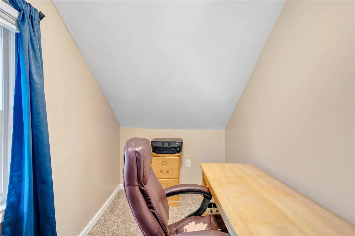 2721 Garden City BLVD SE - Photo 31