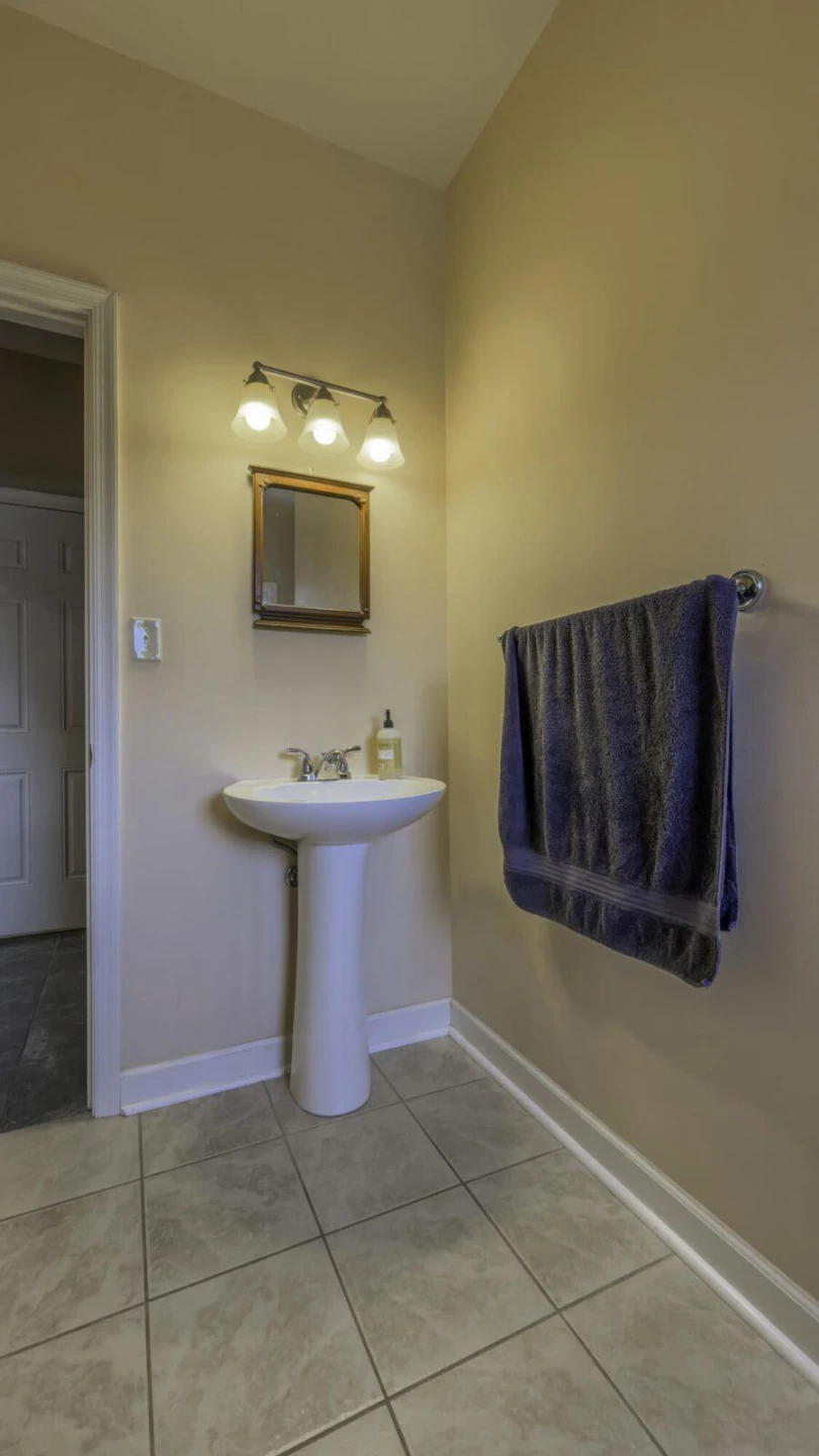 120 Skyhigh LN - Photo 32