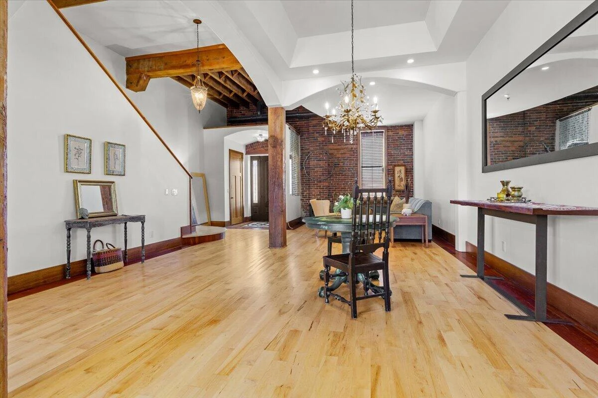 141 Norfolk AVE SW - Photo 11